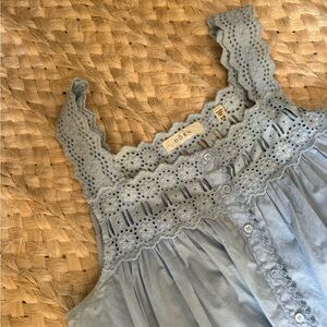 Doen blue eyelet tunic. Size XS